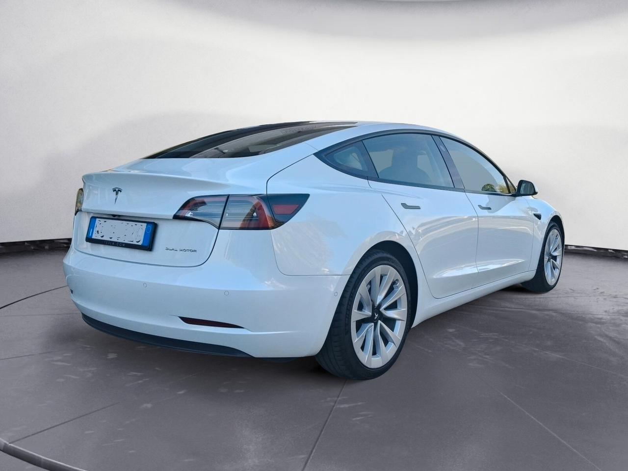 Tesla Model 3 Long Range Dual Motor AWD