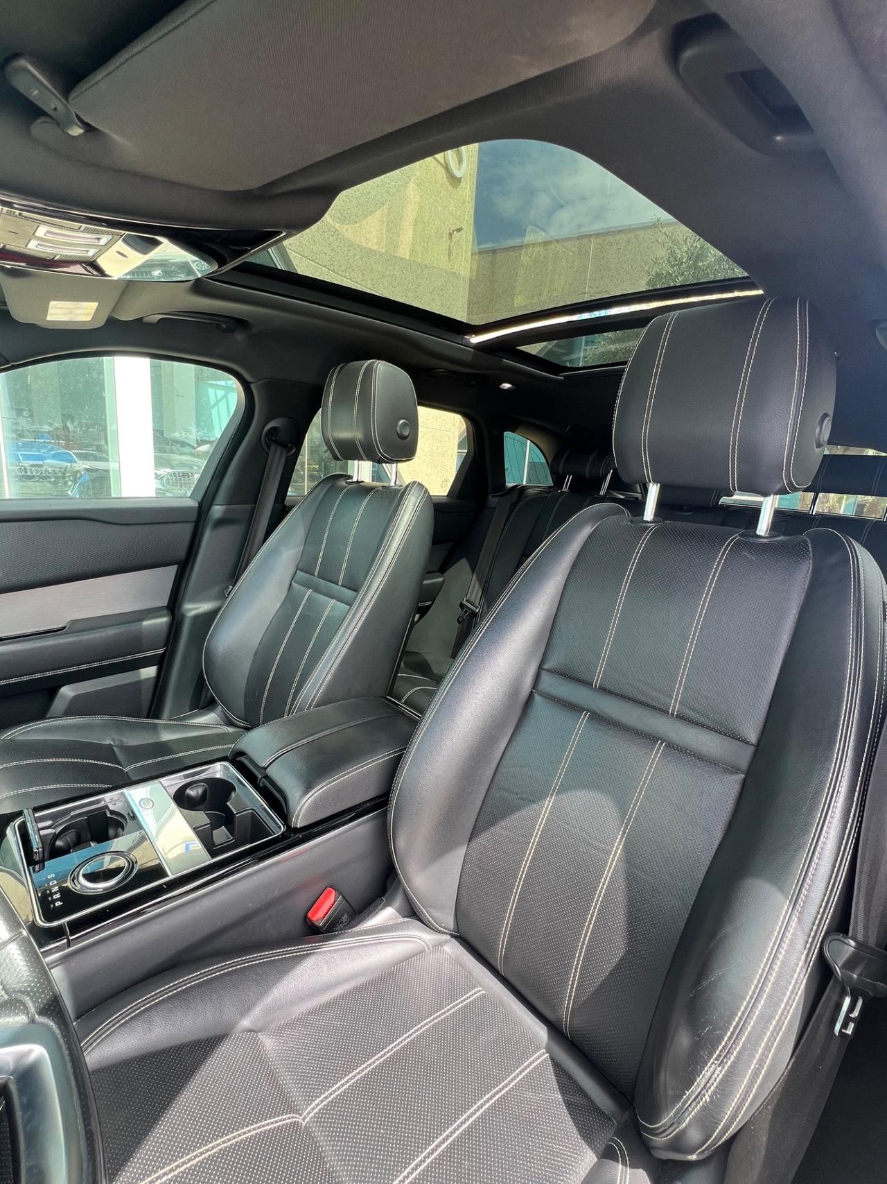 RISERVATA AD OPERATORI DEL SETTORE Land Rover Range Velar 2.0D I4 240CV R-Dynamic S