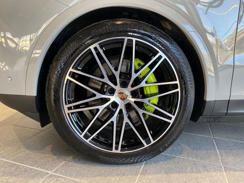 Porsche Cayenne Coupè 3.0 V6 E-Hybrid - IVA Esposta