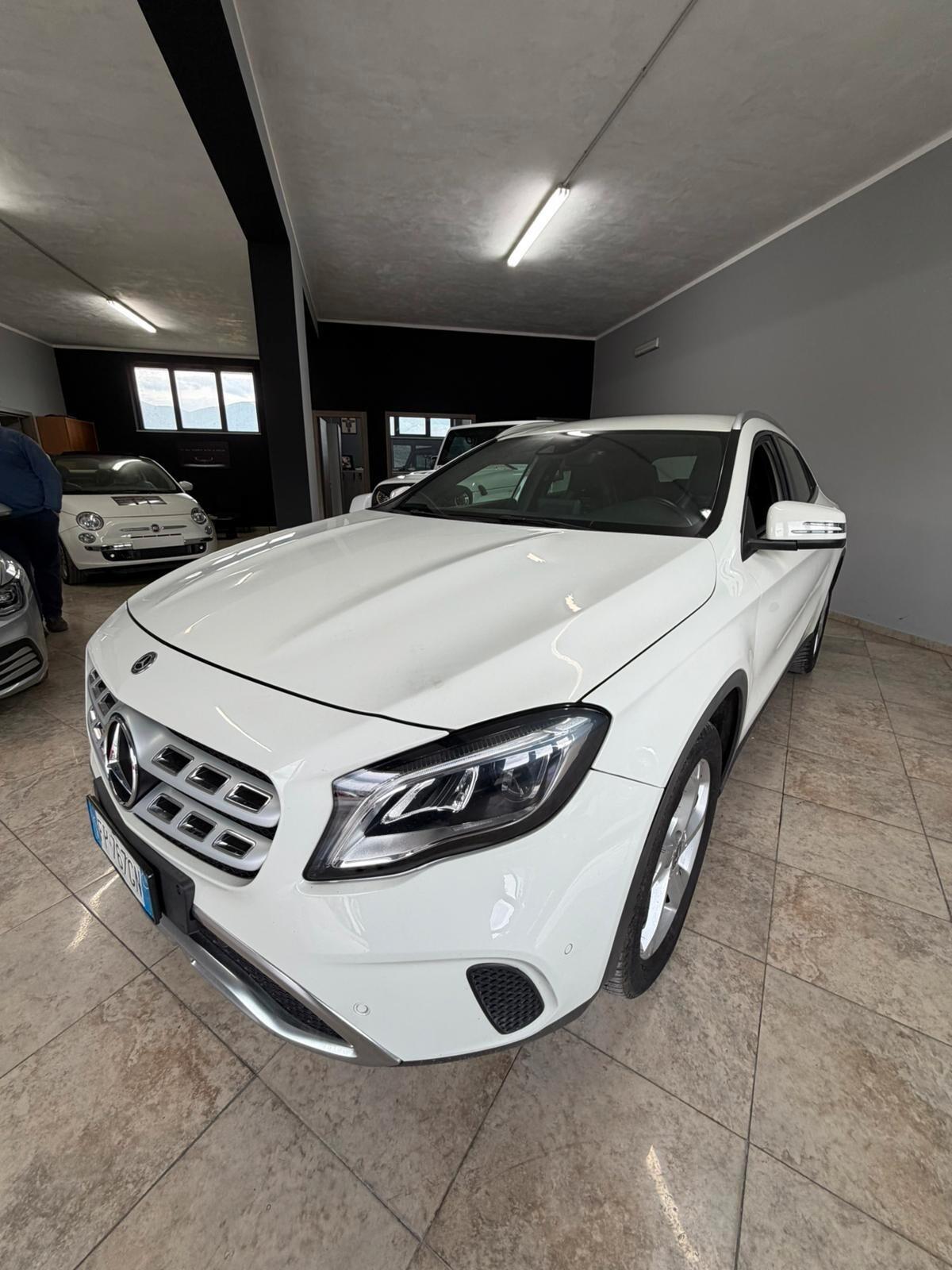 Mercedes-benz GLA 200 d Automatic Premium
