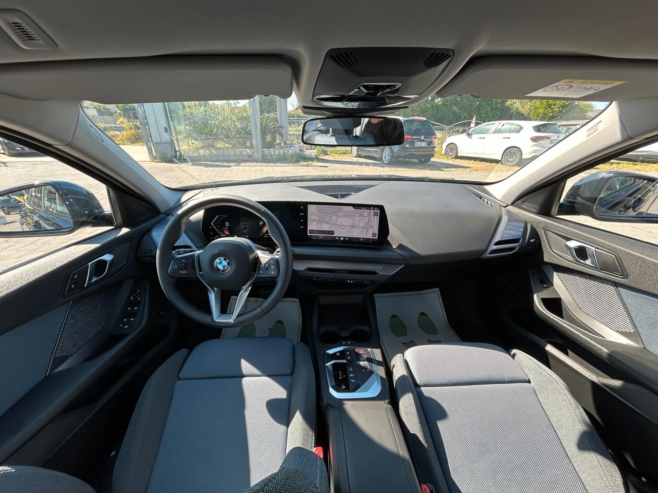BMW 118d auto KM 0