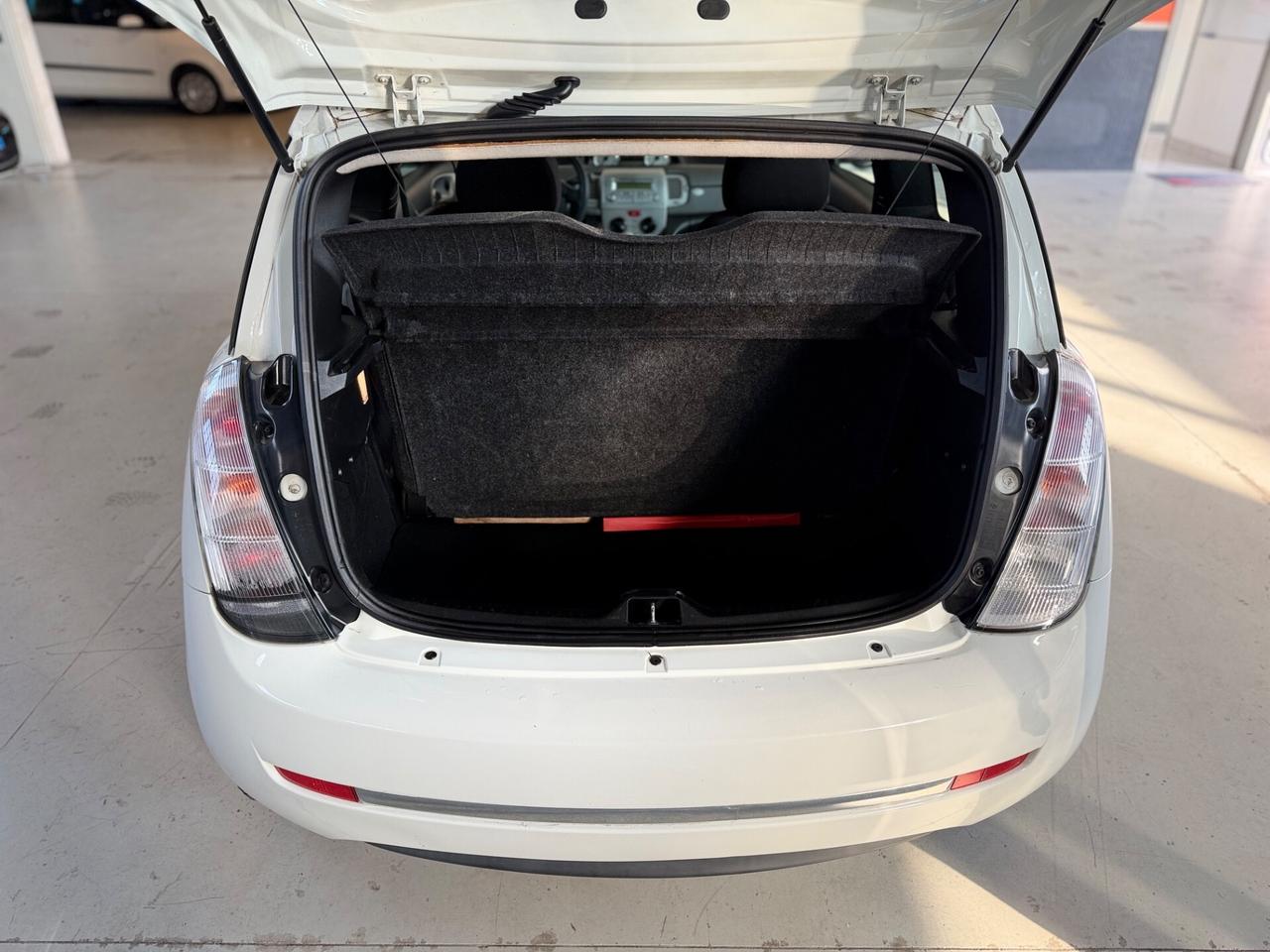 Lancia Ypsilon 1.3 MJT 75 CV Elle NEOPATENTATI