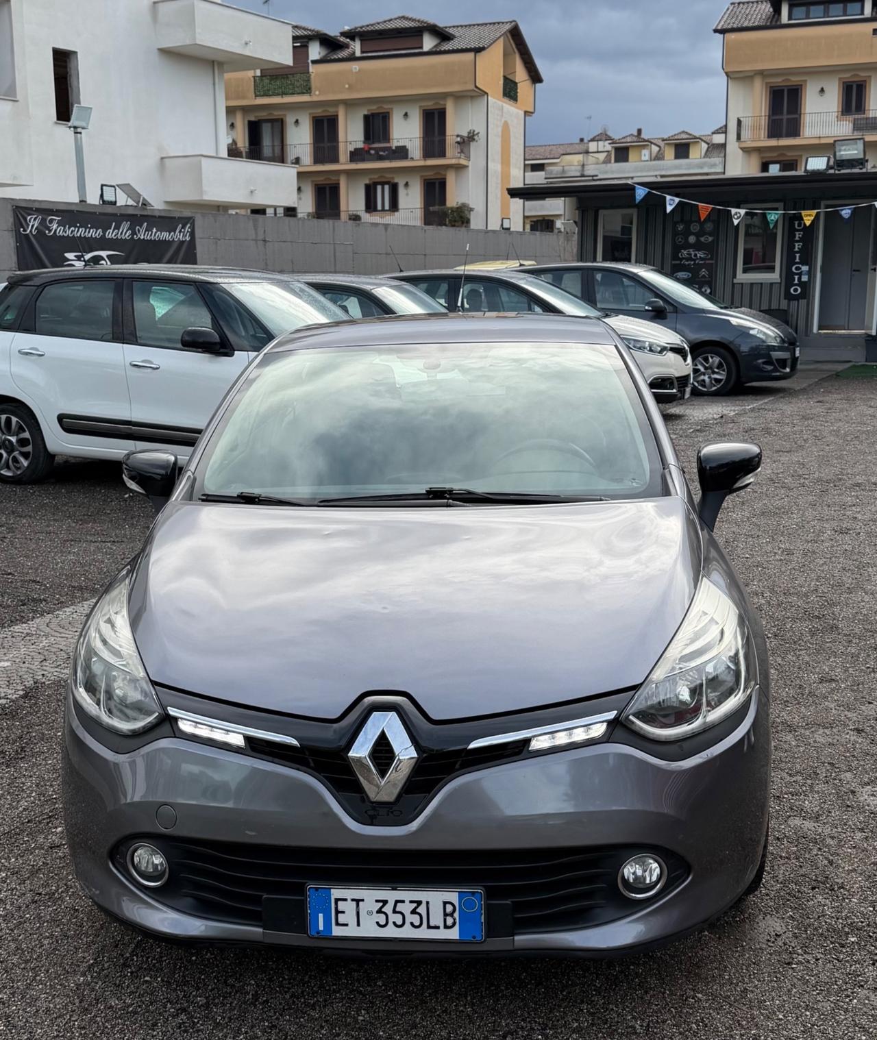 Renault Clio 1.2 75CV GPL 5 porte Costume National