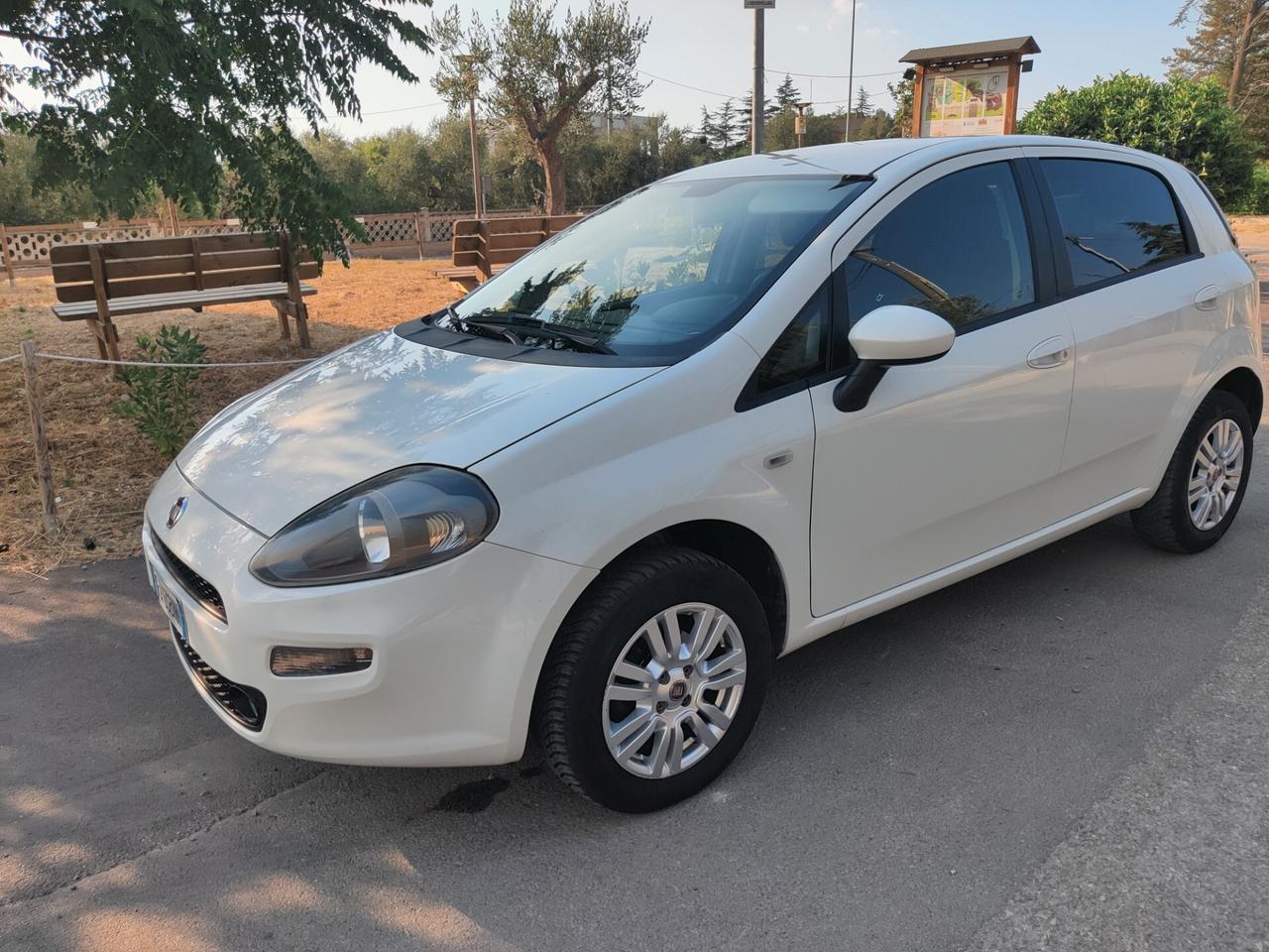 Fiat Punto 1.4 8V 5 porte Natural Power Lounge2015