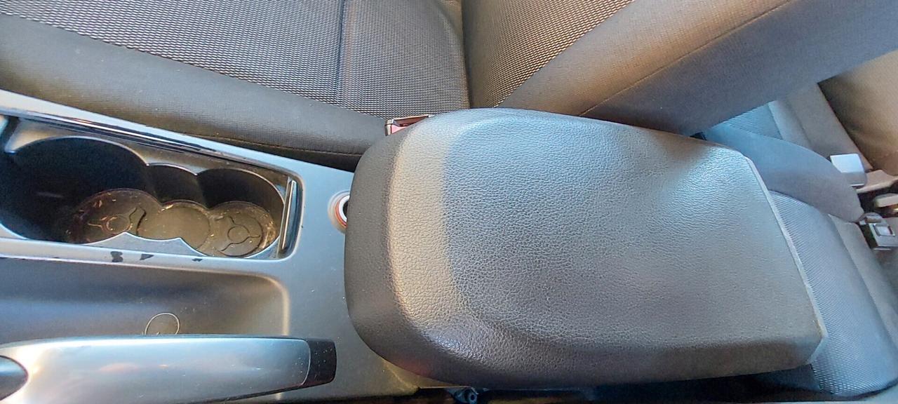 C-MAX 1,6 DIESEL 110 CV GOMME NUOVE SENSORI FARI A LED MOTORE PERFETTO REVISIONE 2027