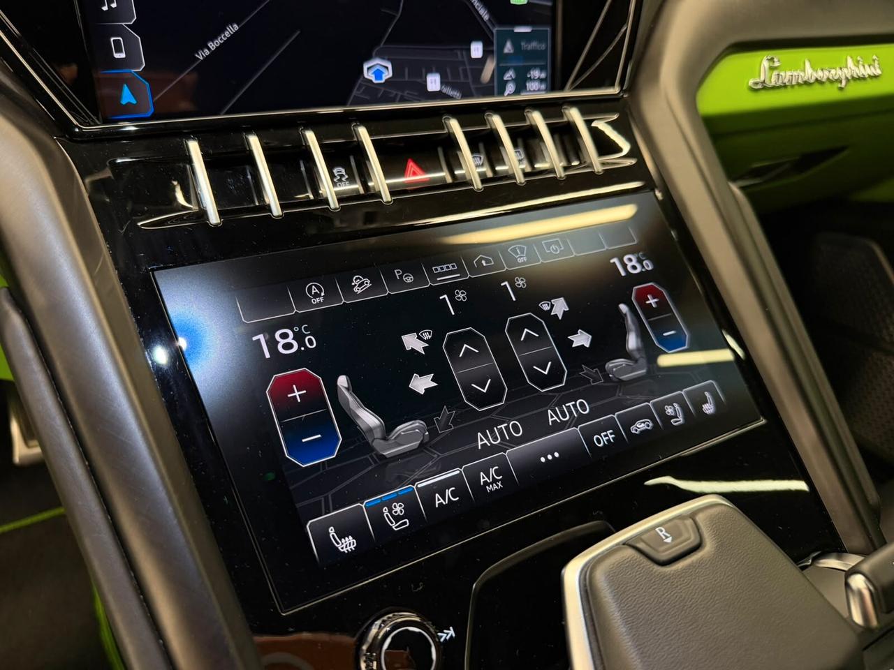 Lamborghini Urus 4.0 IPER FULL-POSSIBILE EFFETTUARE RENT TO BUY-KM CERTIFICATI-12 MESI GARANZIA-PERMUTE