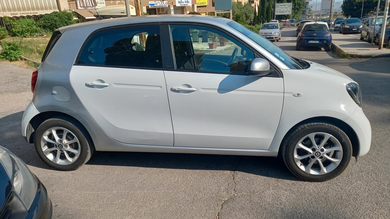 Smart ForFour 70 1.0 Passion