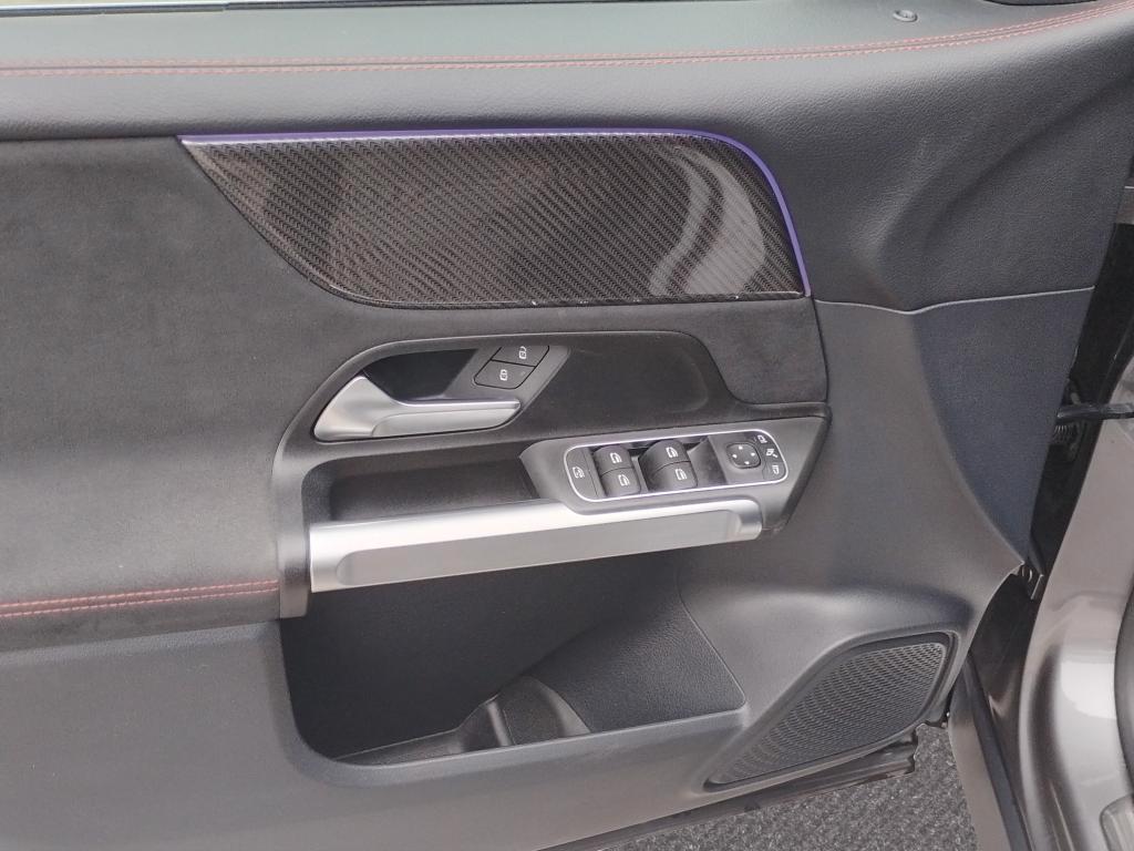 Mercedes GLB 200 d Premium auto.TELECAMERA.CERCHI 19