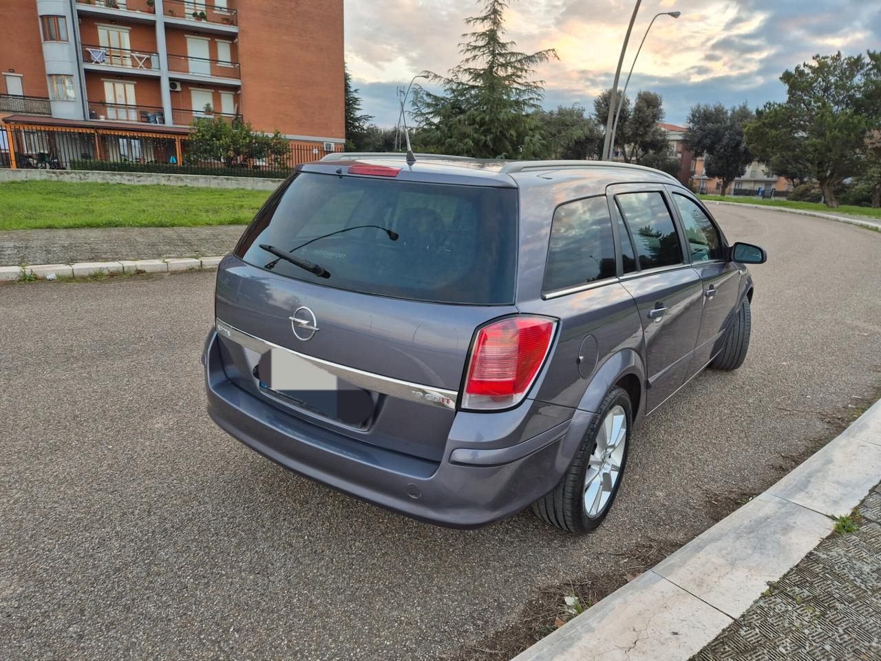 Opel Astra 1.9 16V CDTI 150CV anno 05