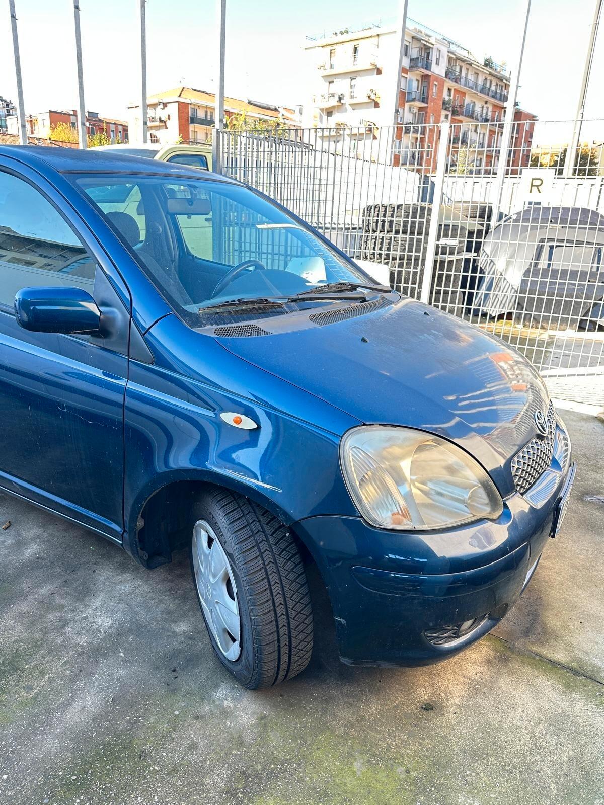 Toyota Yaris 1.0i 16V cat 3 porte