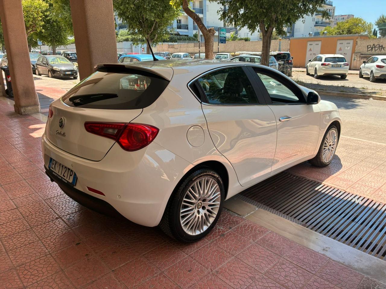 Alfa Romeo Giulietta1.6mjet105CV perfetta-11