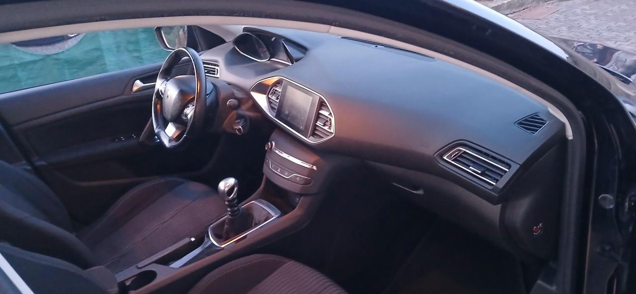 Peugeot 308 1.6 HDi s.w neopatentati