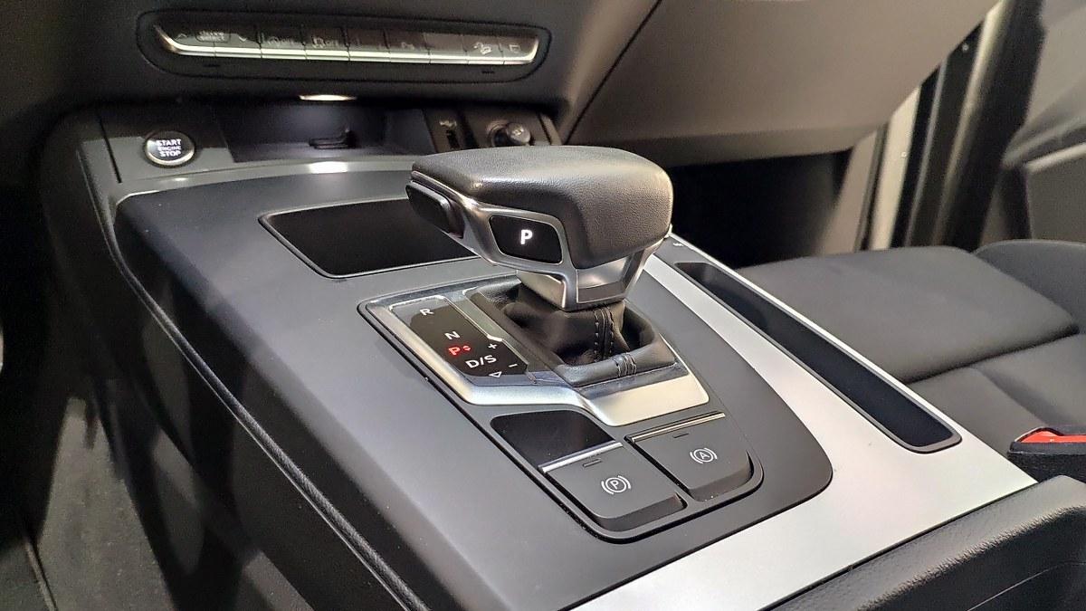 AUDI Q5 40 Tdi 204 Cv Quattro S Tronic S Line