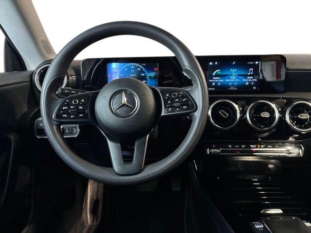 MERCEDES-BENZ CLA 200 d Automatic Shooting Brake Executive