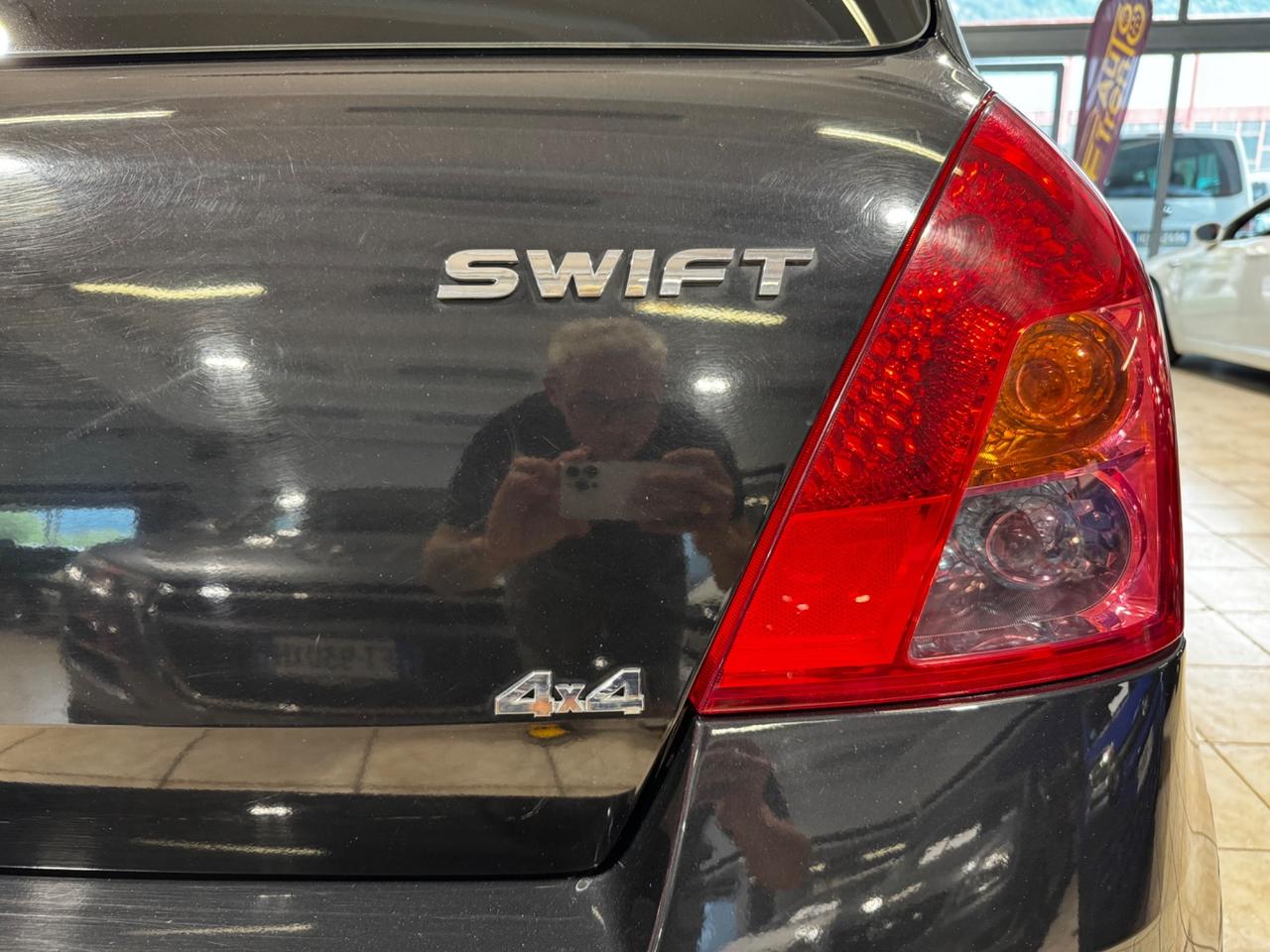 Suzuki Swift 1.3 4x4 5p. Outdoor Line GL
