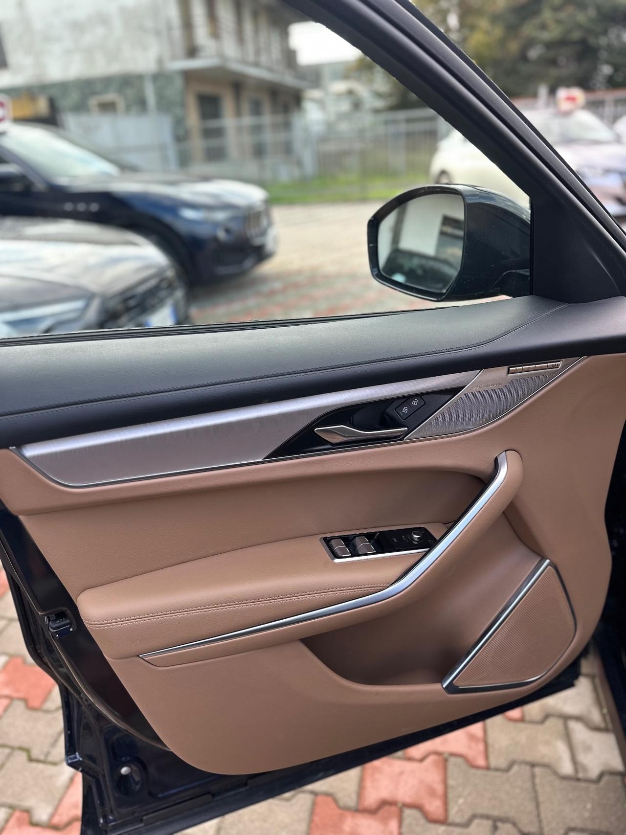 Jaguar F-Pace 2.0 D 163 CV AWD aut. SE