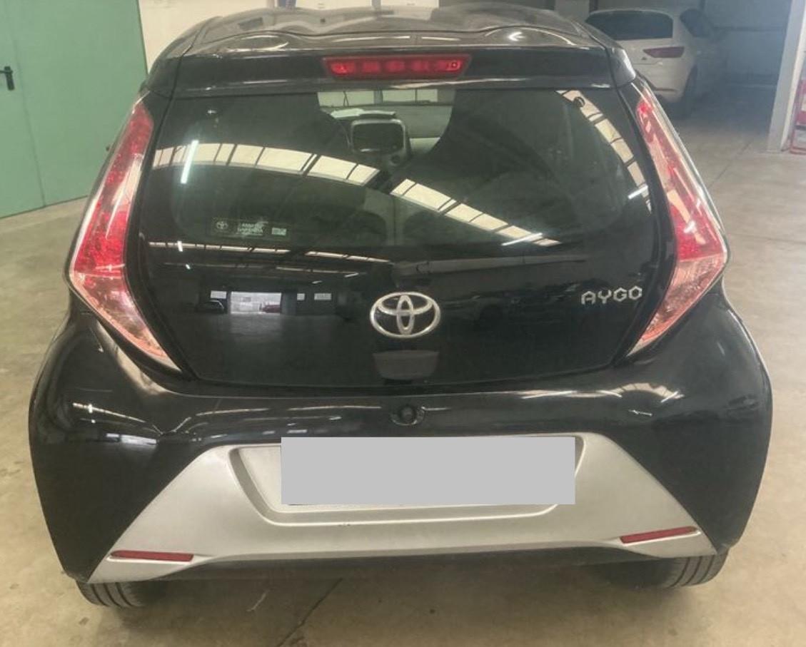 Toyota Aygo 1.0 VVT-i 69 CV 5 porte x-play