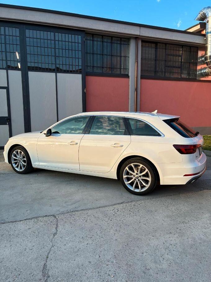 Audi A4 2.0 TDI 190 CV ultra S tronic