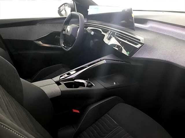 Peugeot NUOVO 5008 5008 1.2 hybrid GT 136cv e-dcs6