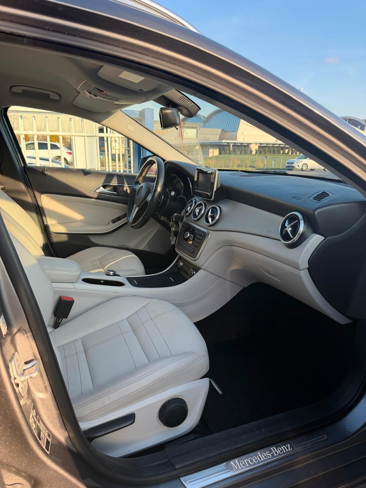 Mercedes-benz GLA 200 CDI Automatic Sport