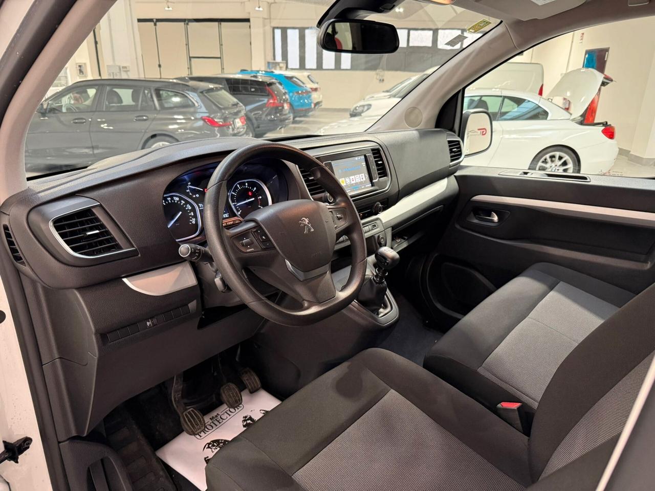 Peugeot Traveller BlueHDi 150 Long Business