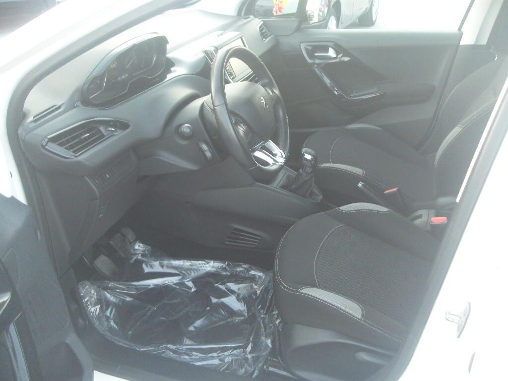 Peugeot 208 BlueHDi 75 5 porte Allure - 2015