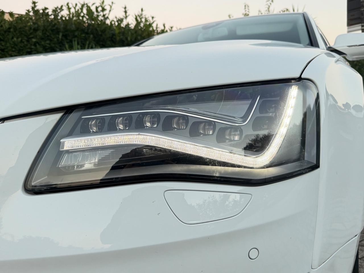 AUDI A8 4.2 V8 TDI QUATTRO TIPTRONIC – 351 CV