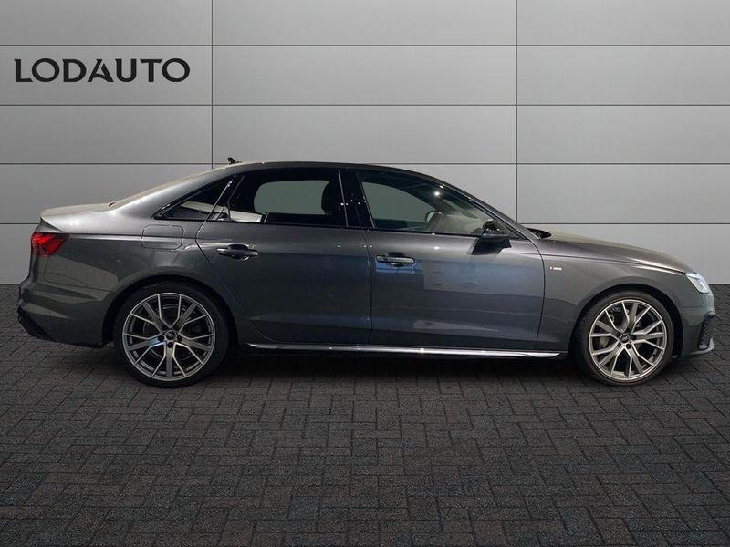 Audi A4 40 TDI quattro S tronic S line edition