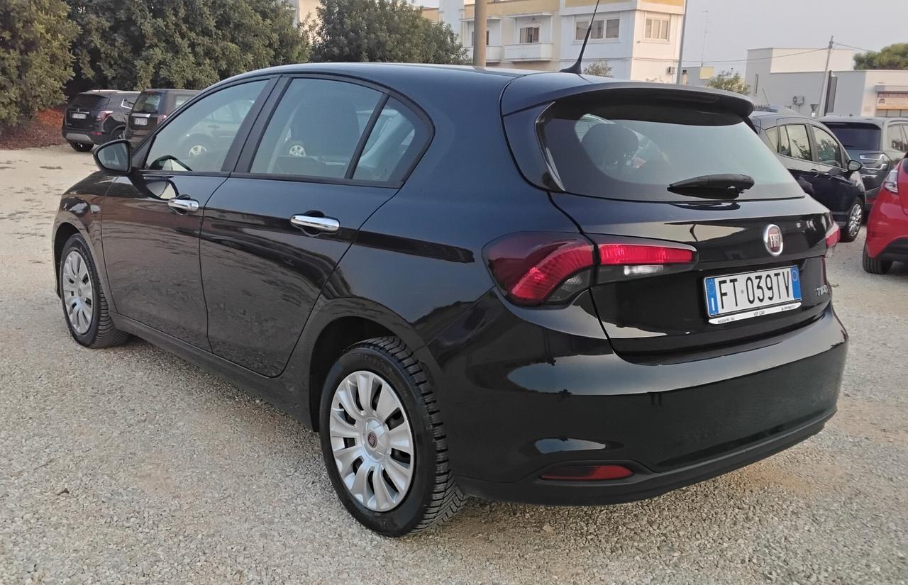 Fiat Tipo 1.6 Mjt S&S 5 porte S-Design