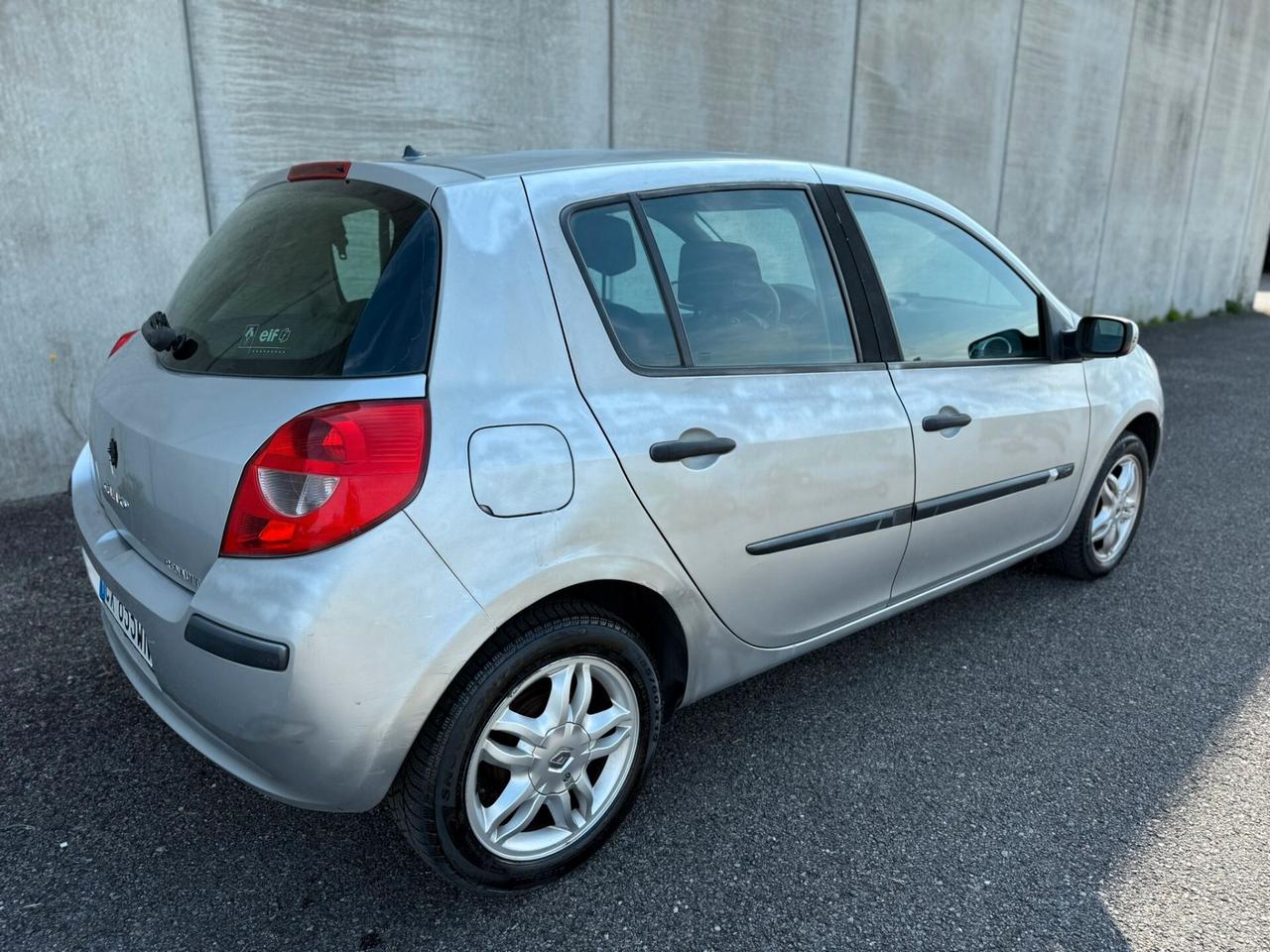 Renault Clio 1.5 dCi 68CV 5 porte NEOPATENTATI