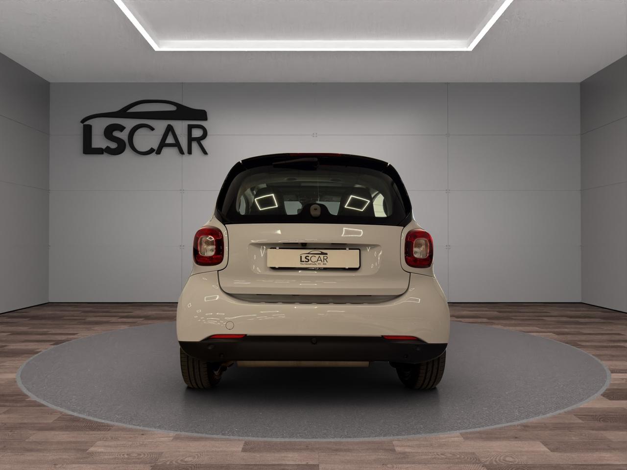 Smart forTwo 1.0 Passion - Unipro - Promo Finanziamento - Tetto panoramico - Schermo Navi - Retrocamera - Sedili Riscaldabili