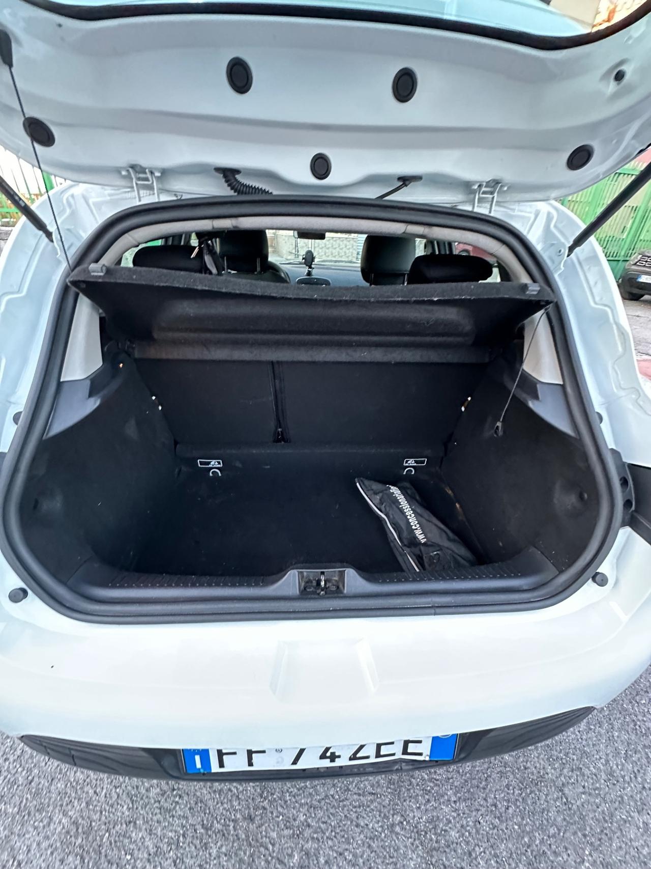 Renault Clio 1.2 75CV 5 porte Zen