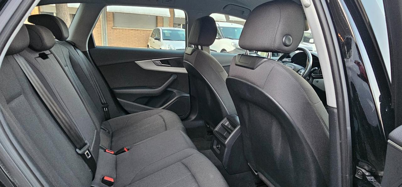 Audi A4 Avant 35 TDI/163 CV S tronic line edition