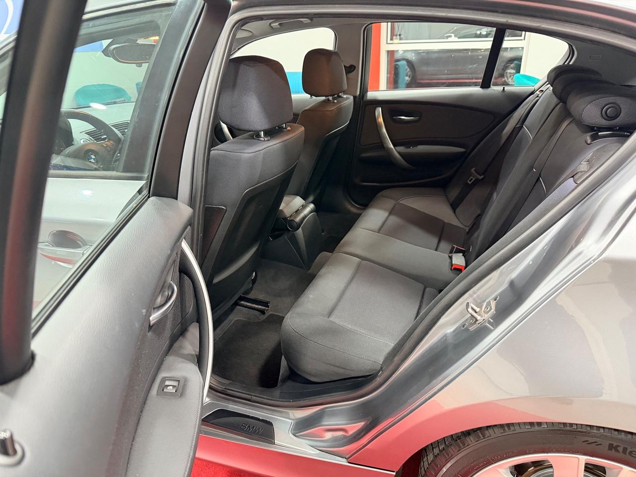 Bmw 118 118d 2.0 143CV cat 5 porte Attiva AUTOMATICA OK NEOPATENTATI