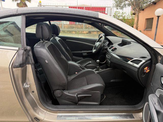 RENAULT Megane Mégane C-C 1.5 dCi 110CV Luxe