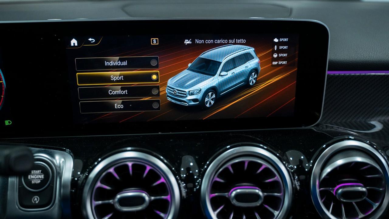 Mercedes-benz GLB 200 D PREMIUM PLUS AMG TETTO PACK LUCI XENON NAVI FULL OPTIONAL