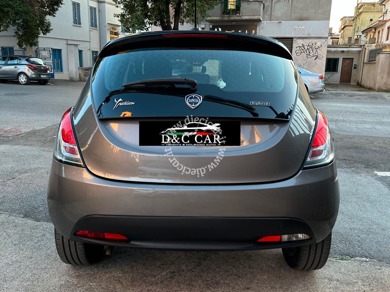 Lancia Ypsilon 1.0 FireFly 5 porte S&S Hybrid Ecochic Gold