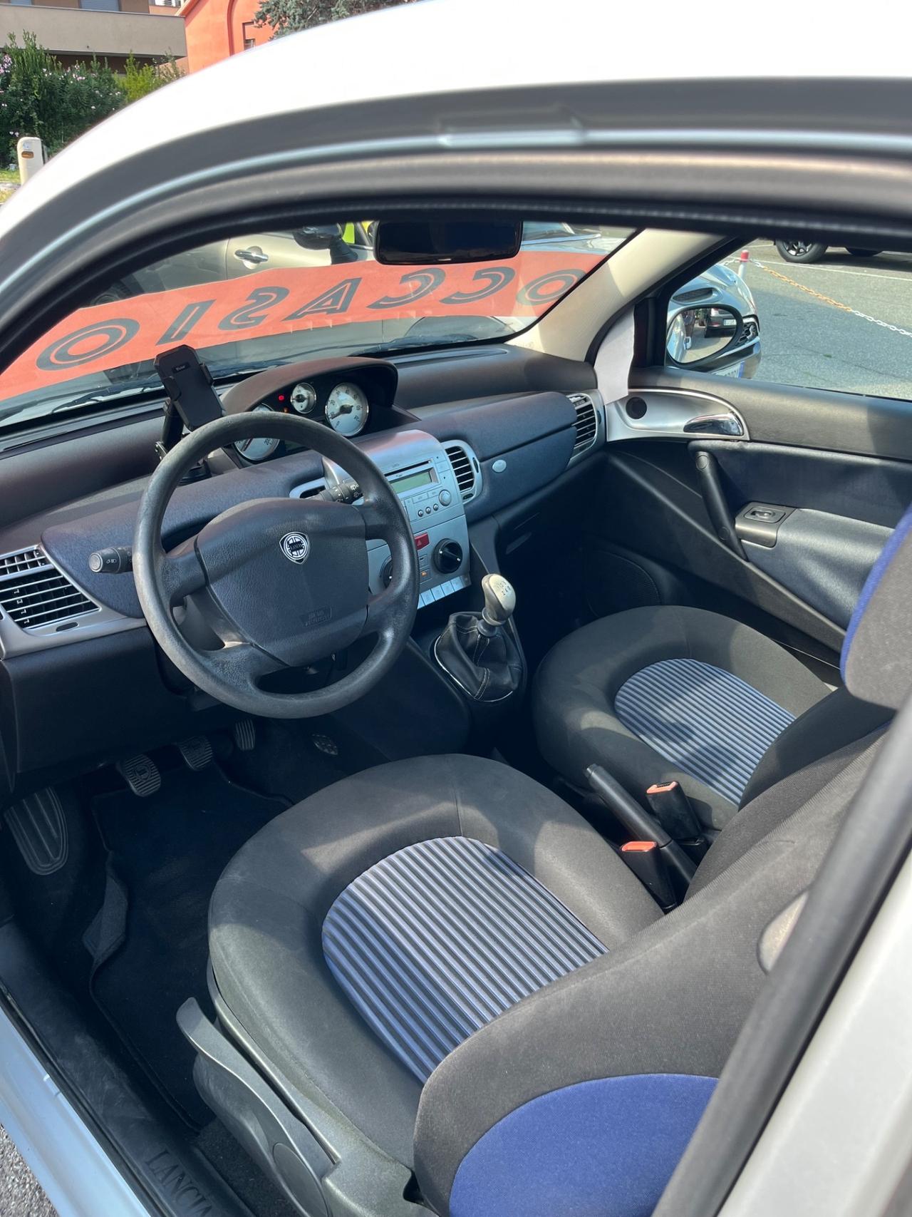 Lancia Ypsilon 1.2 Argento