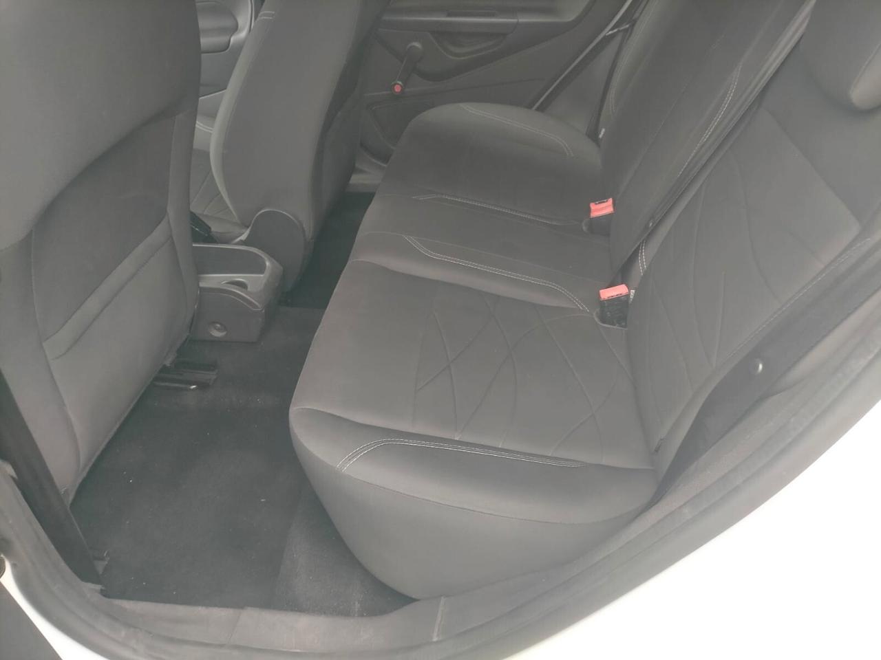 Ford Fiesta 1.5 TDCi 75CV 5 porte Business