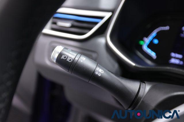 RENAULT Clio FULL HYBRID E-TECH 140 CV AUTOMATICA