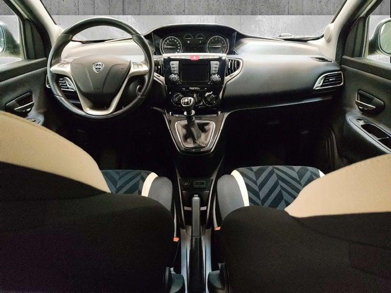 Lancia Ypsilon 1.2 Gold 69cv