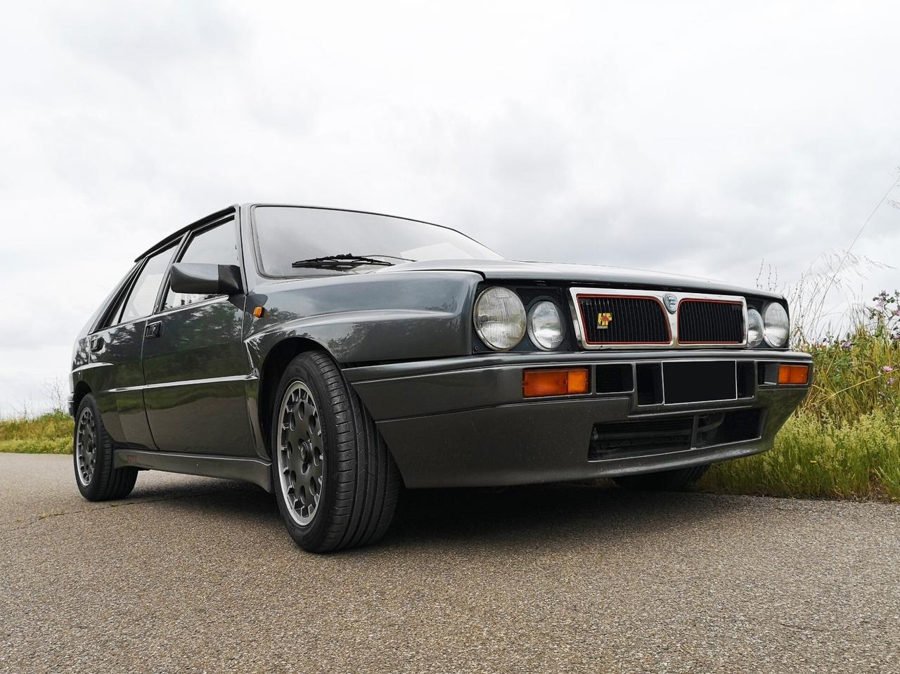 Lancia Delta Versione 2.0i.e. turbo 16V HF integrale