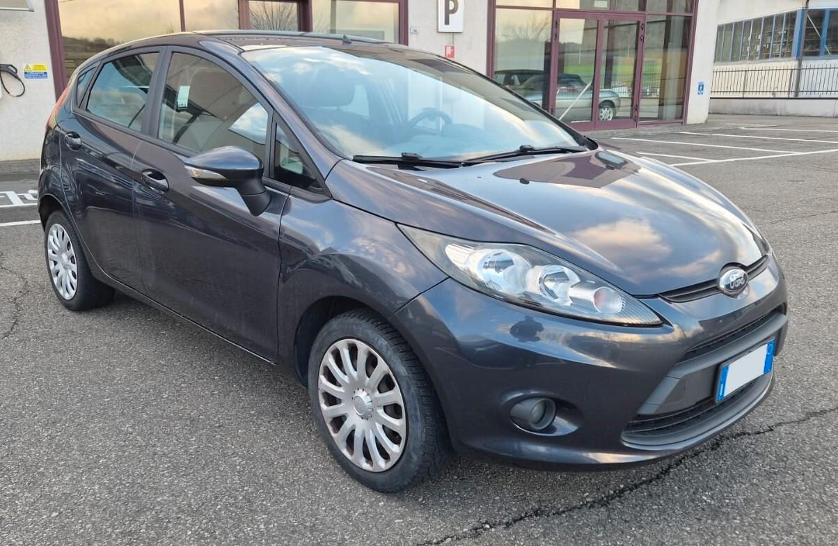 Ford Fiesta 1.4 5 porte Bz.- GPL Titanium