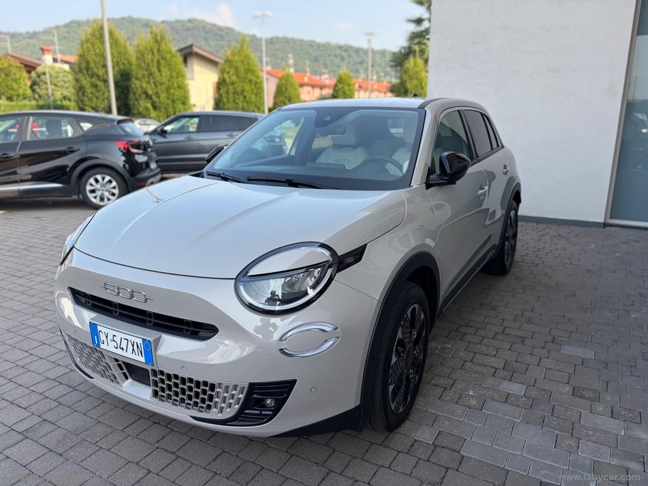 FIAT 600 Hybrid 110 CV DCT MHEV La Prima