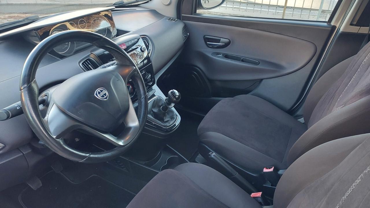 Lancia Ypsilon 1.2 69 CV 5 porte GPL Ecochic Gold