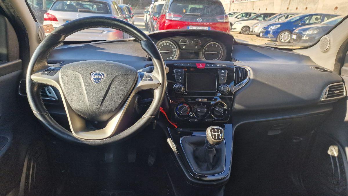 LANCIA - Ypsilon - 1.2 69 CV 5p. GPL Ecochic Gold