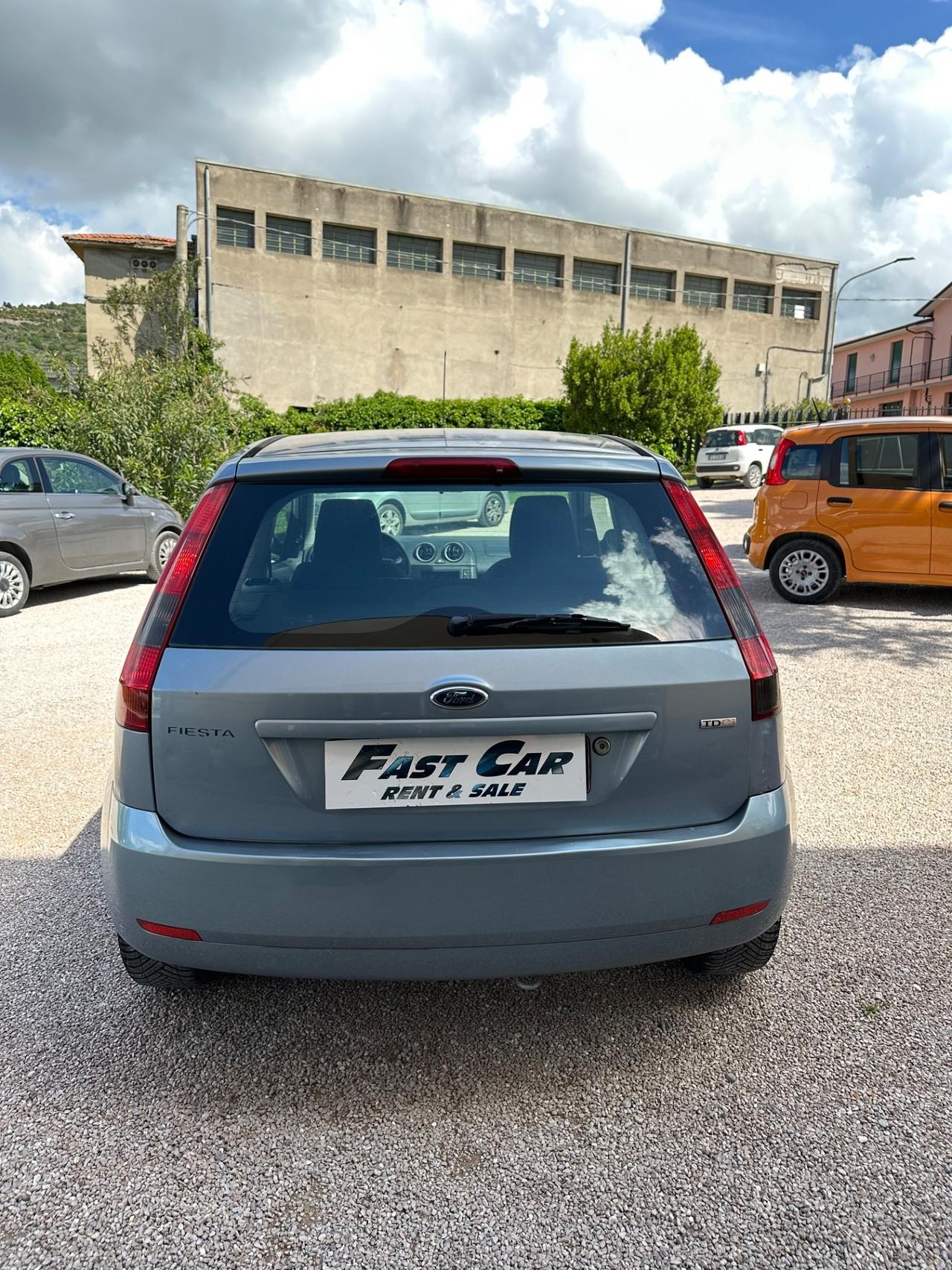Ford Fiesta 1.4 TDCi 3p. Ghia ok neopatentati