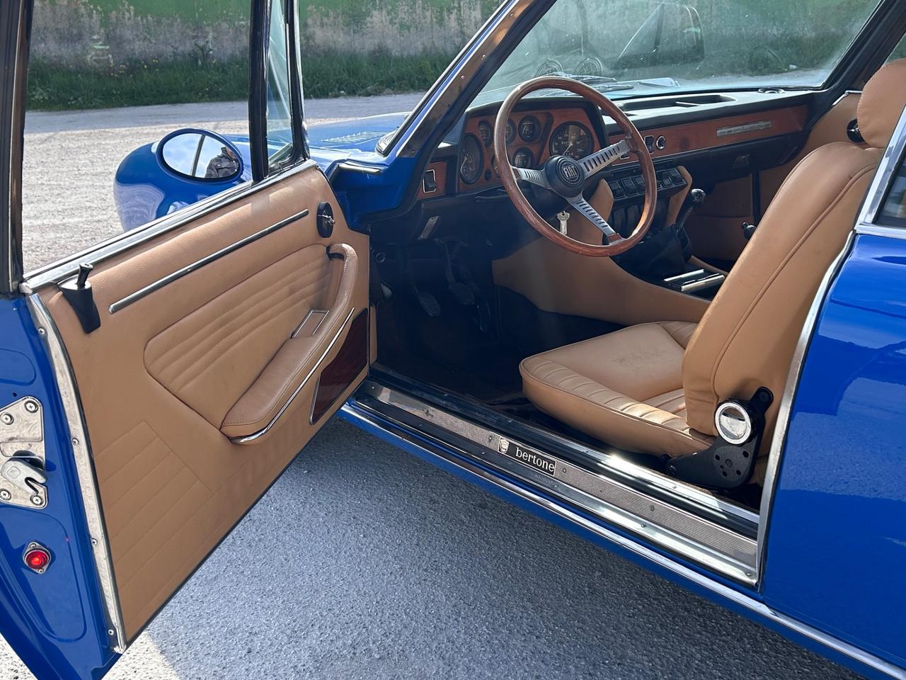 Fiat Dino 2400 coupé