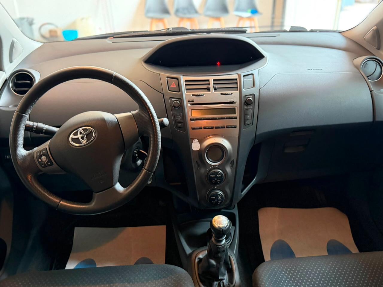 Toyota Yaris 1.3 5 porte Sol