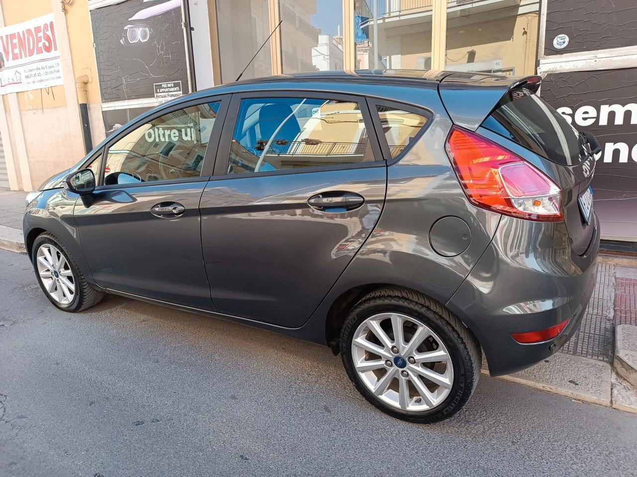 Ford Fiesta 1.5 TDCi 75CV 5 porte TITANIUM